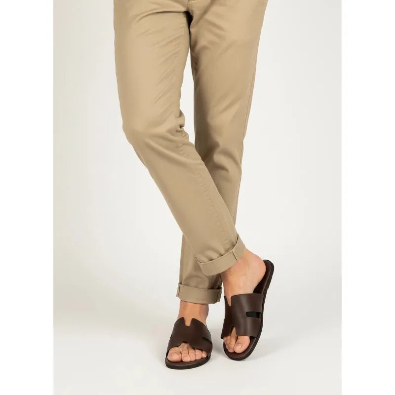 Neue Herren-Hausschuhe für den täglichen Gebrauch, Badelatschen, Outdoor-Freizeitsandalen, rutschfest und verschleißfest, leichte Herren-Pantoletten