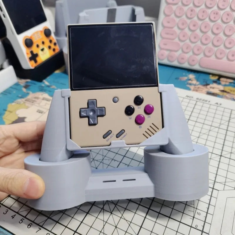 Poignées imprimées en 3D – Miyoo Mini Plus, avec support – vue 2 | Chillvibes